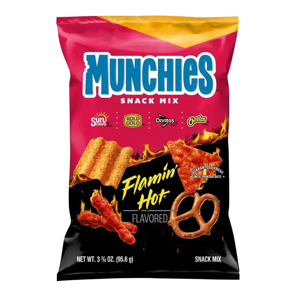 028400742368 MUNCHIES FLAMIN HOT 3Z - Image 1